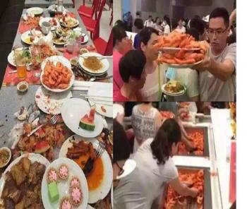 Have you got this experience? Chinese toursirts try to get more and more foods in buffets